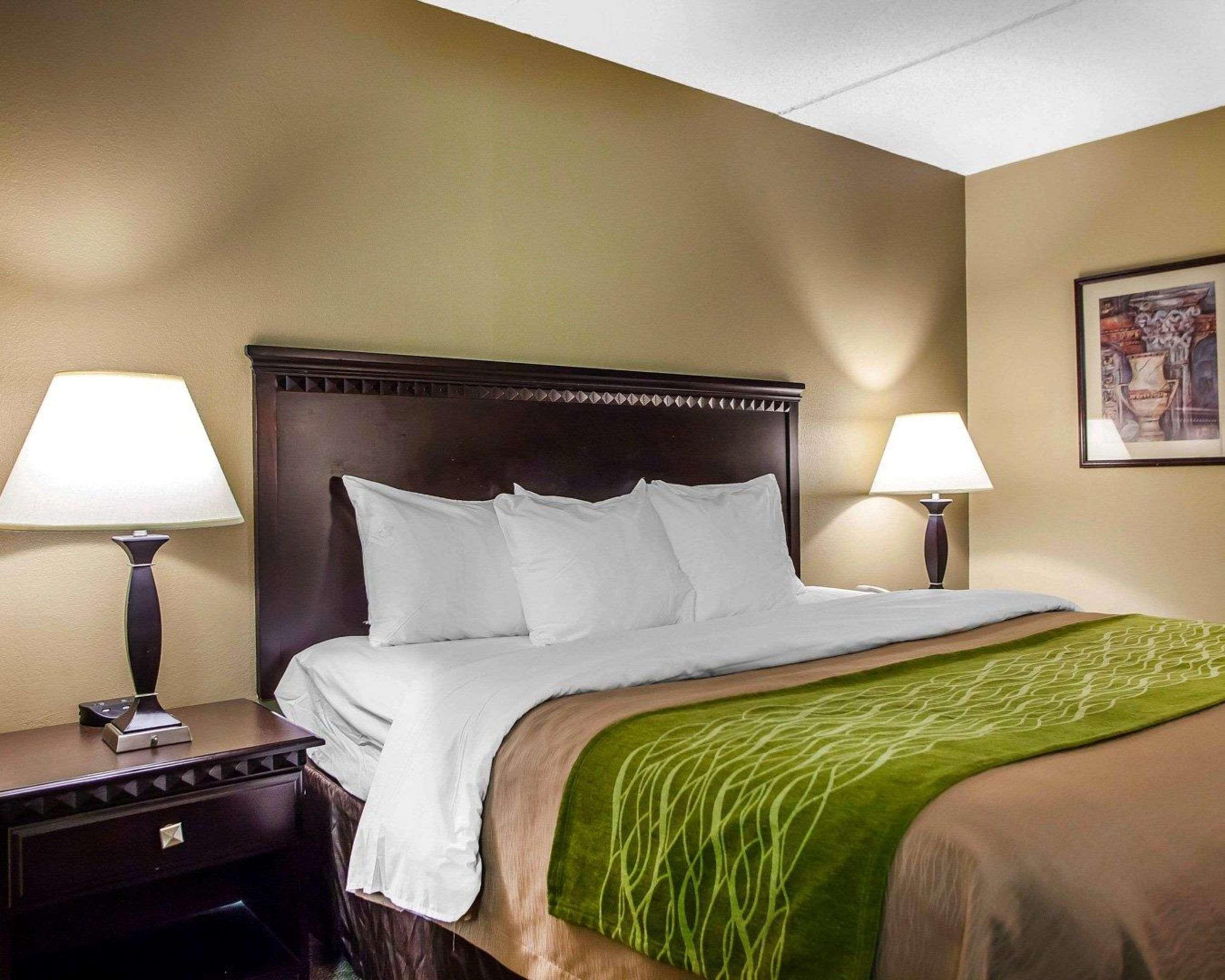 Comfort Inn Edison - New Brunswick Exteriör bild