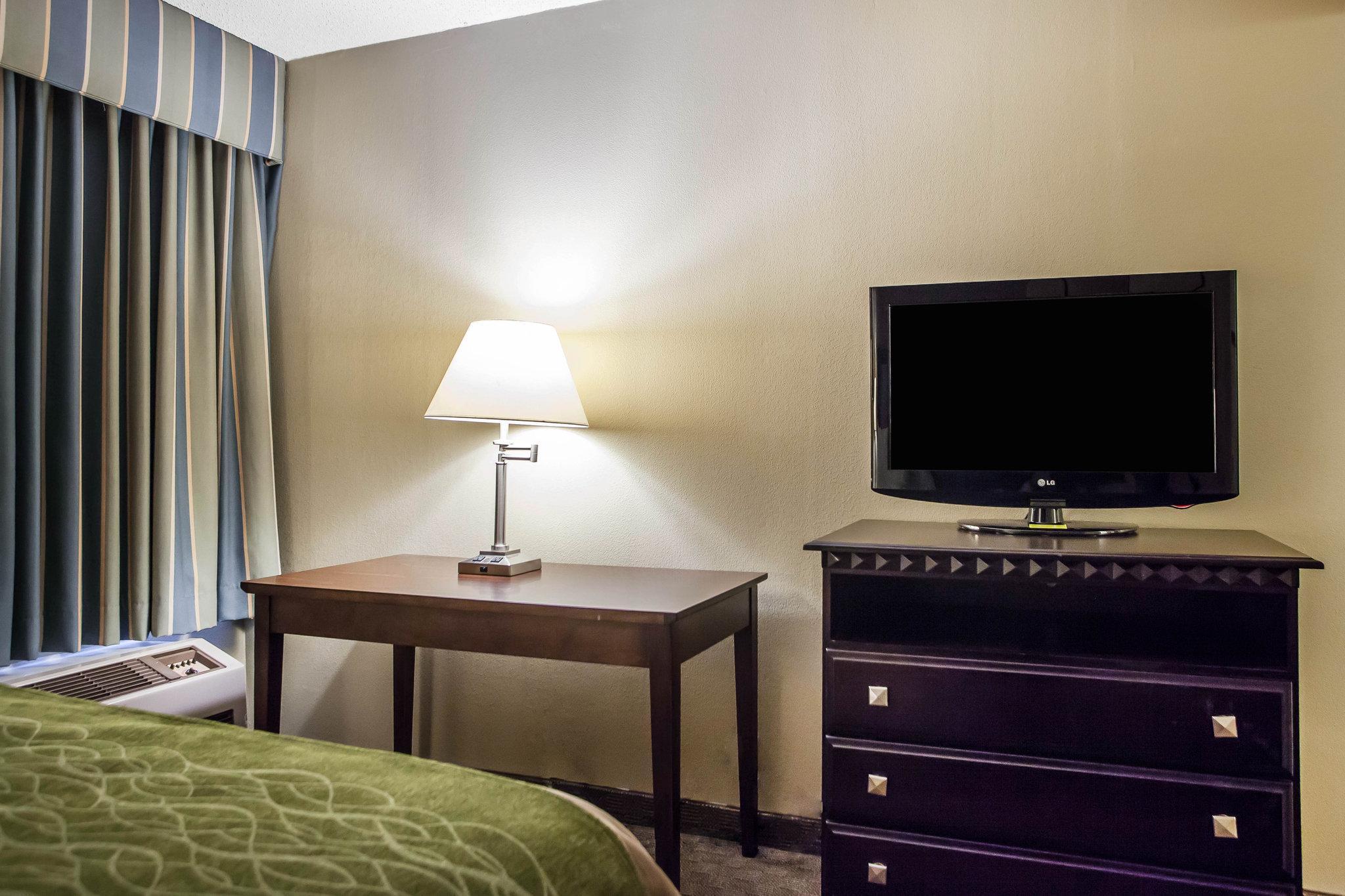 Comfort Inn Edison - New Brunswick Exteriör bild